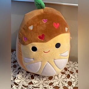 NEW Squishmallows Orin Chocolate Dipped Orange Heart-Patterned Plush Toy